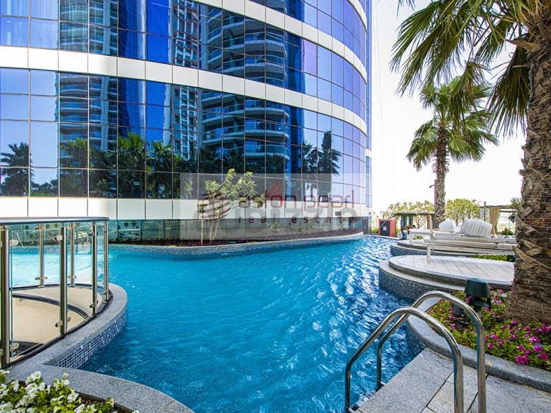 Beautiful Pool View | 1br Middle Floor | Must See