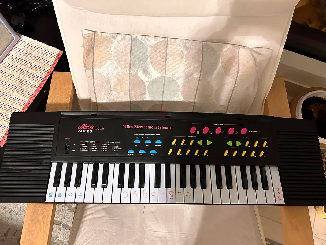Miles electronic keyboard kids