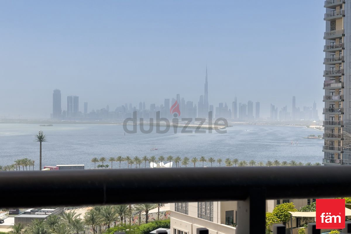 Burj Khalifa View / Spacious Unit/ Creek View