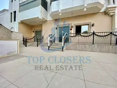 Great Location| Perfect For Business| Free Parking