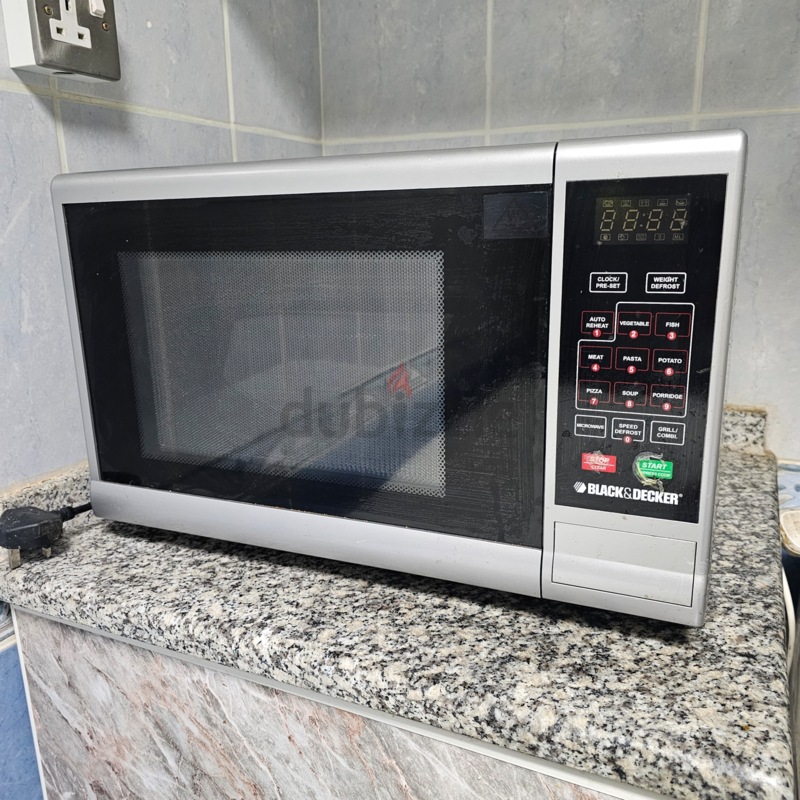 Black+Decker Microwave Oven with Grill 30 L, Silver - MZ3000PG - Anasia Shop