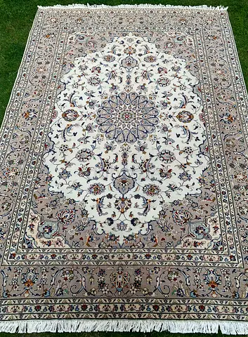 235 x 341 cm | Handmade Off White Kashan Fine Persian Carpet
