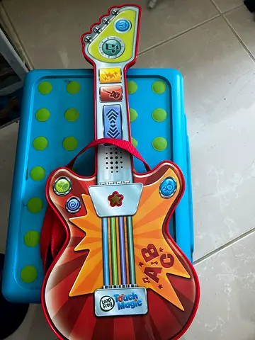 Leapfrog Toy guitar touch magic