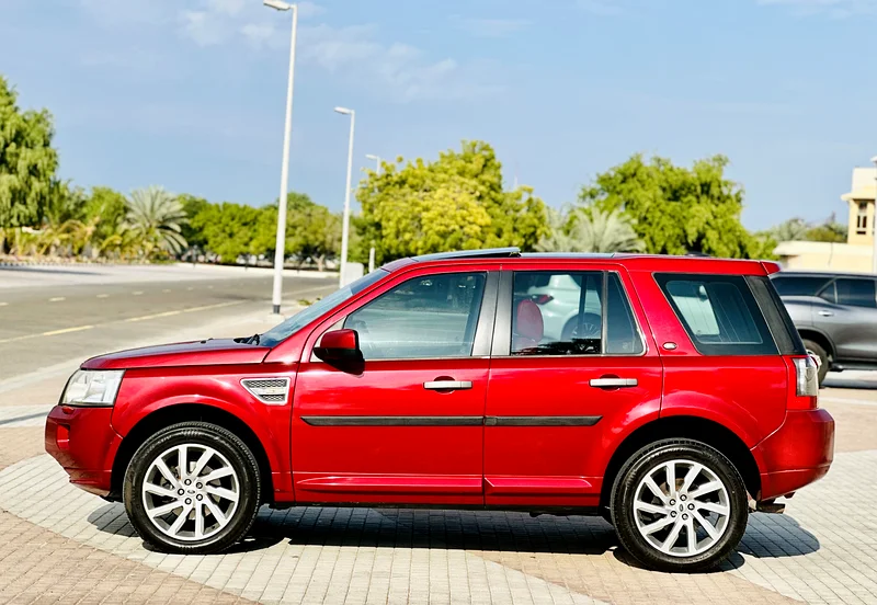 2012 لاند روفر LR2 HSE 3.2 لتر، مواصفات خليجية، خيار كامل، بحالة جيدة جدًا63160160251906112