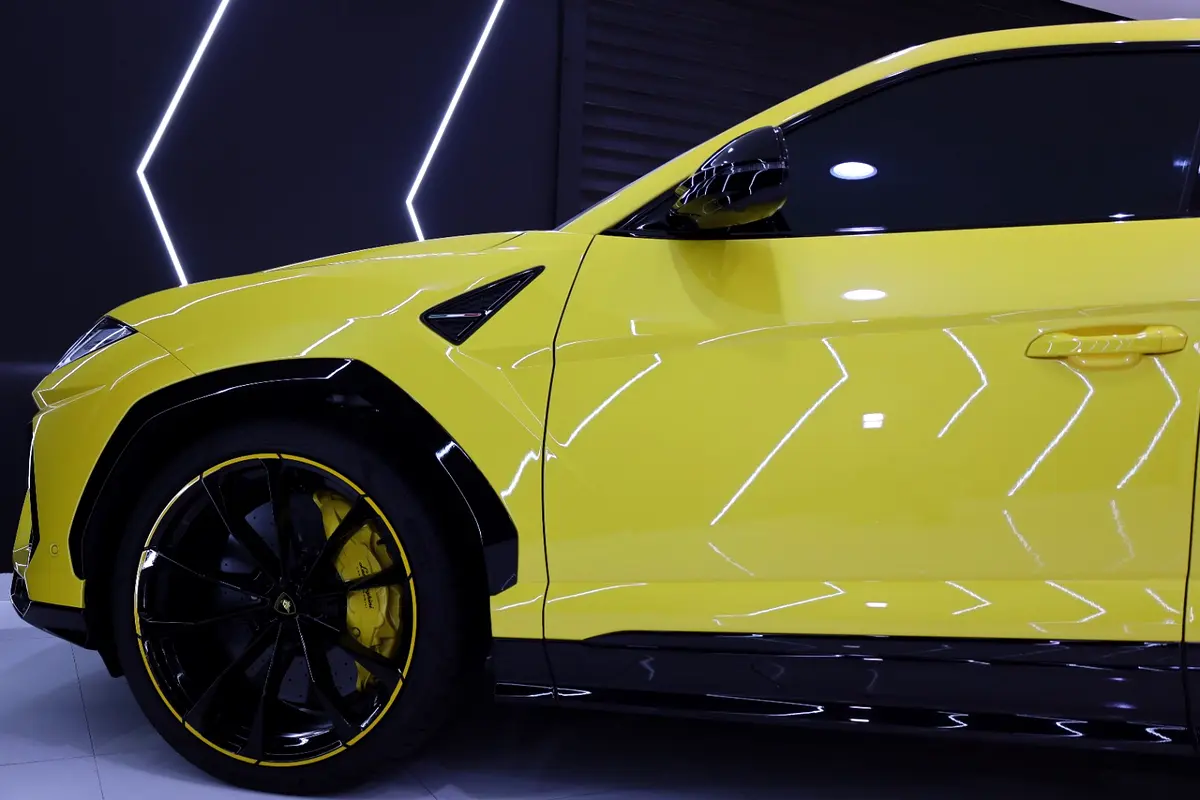 Urus Capsule Edition 2021, Carbon Fiber Interior, Rear Entertainment