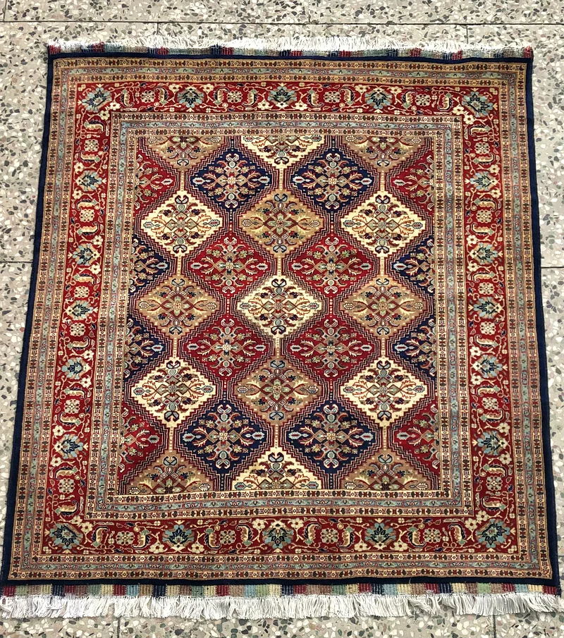 156 × 180 سم | سجادة فارسية يدوية جديدة وجميلة من شيراز63185760908803111