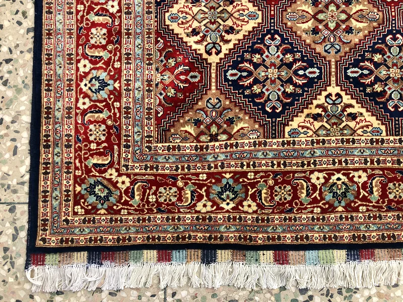 156 × 180 سم | سجادة فارسية يدوية جديدة وجميلة من شيراز63185760908803113