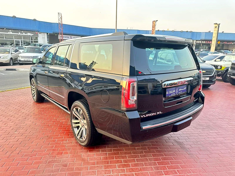 2017 GMC Yukon Denali XL, GCC Specifications (Rear Entertainment Package)63175261650947113