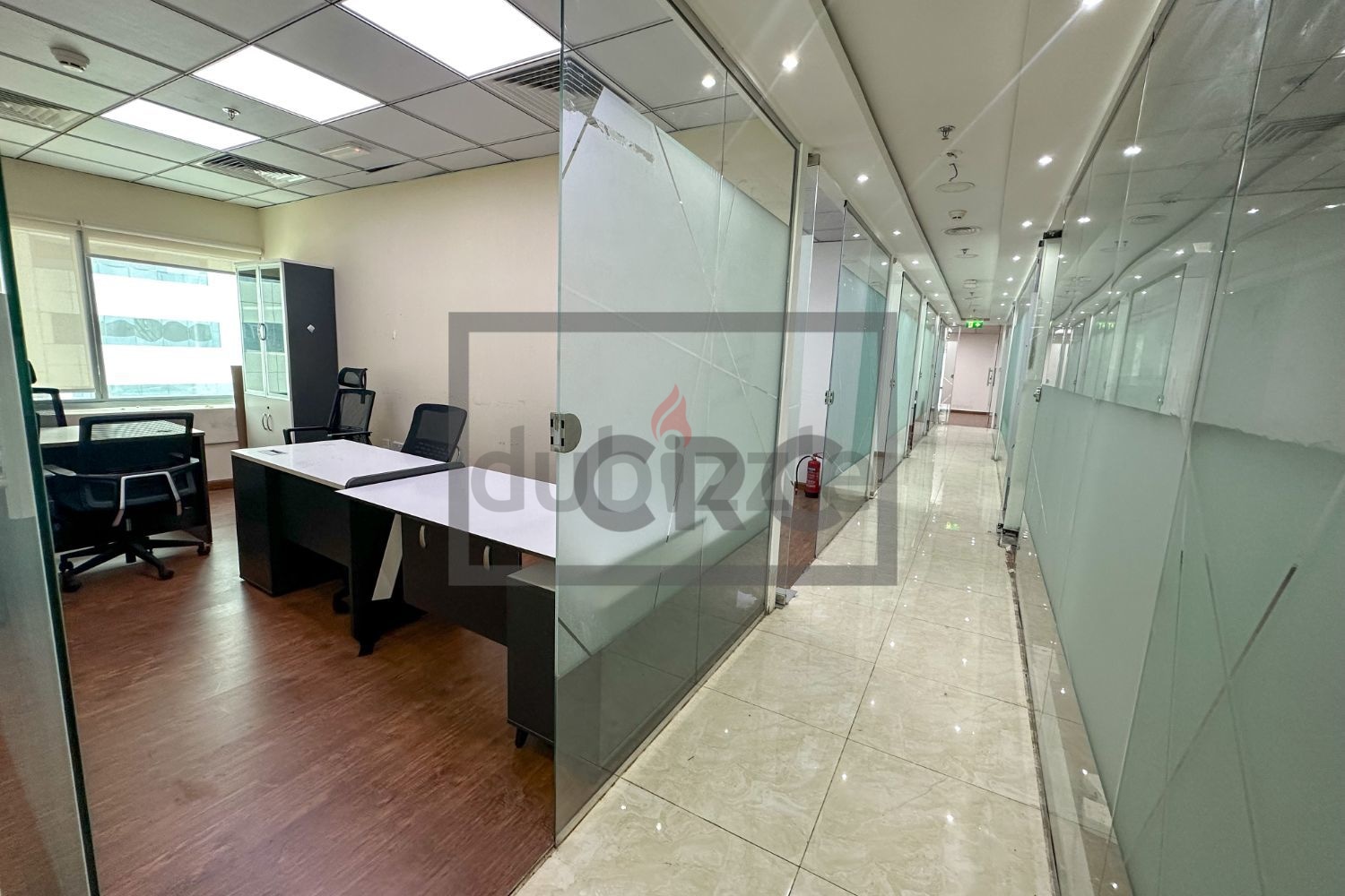 Vacant | Near To Metro | Glass Partitions