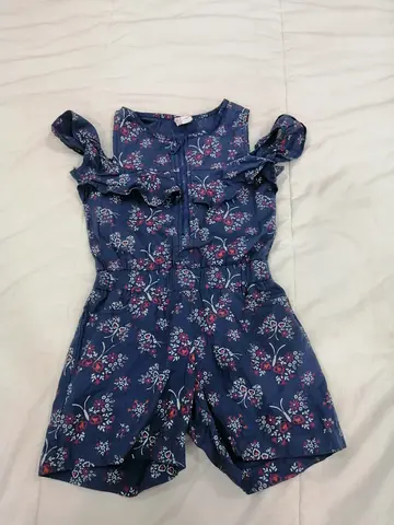 Avarol baby girl size 3 to 4 years