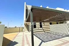 Corner Plot | Single Row | Opposite The Pool