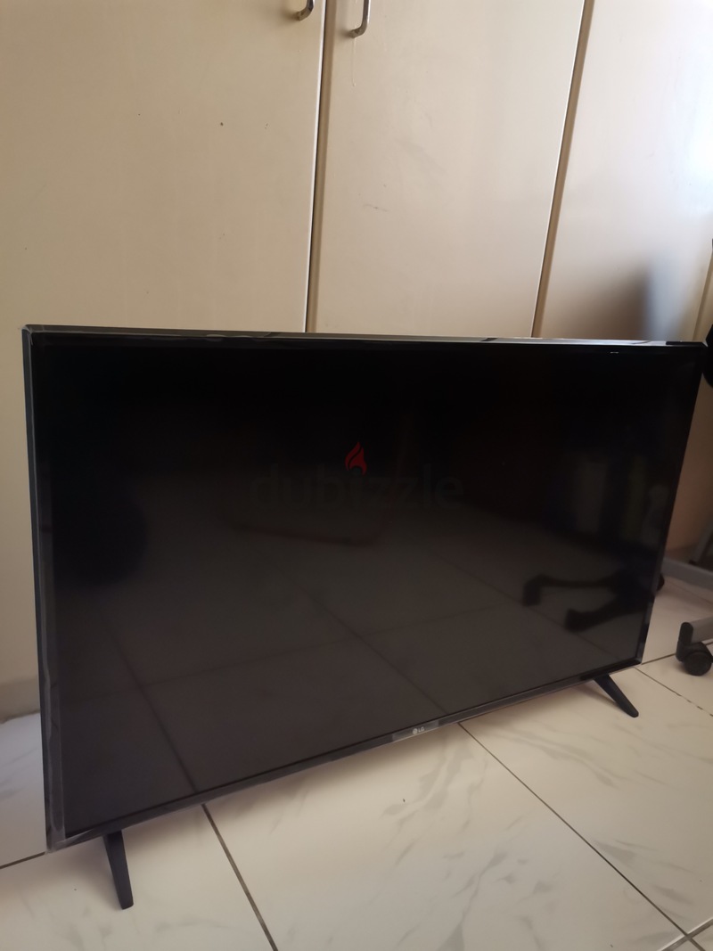 LG 40UB800T 40 UHD TV Unboxing & Preview 