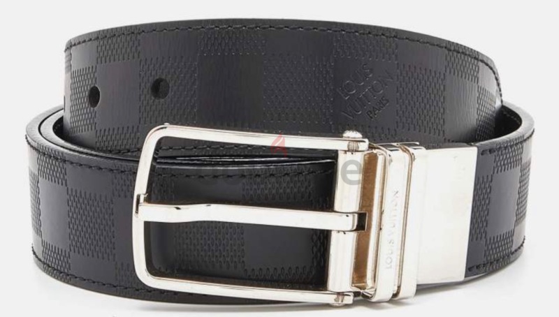 Louis Vuitton belt in black leather with logo buckle - DOWNTOWN