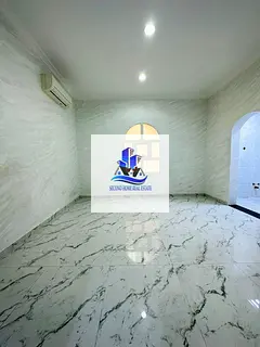 Specious 1 Bedroom Hall With 2 Bathrooms