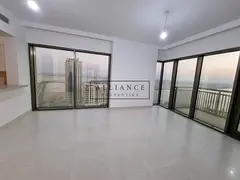 Skyline View | Luxury Living | Spacious