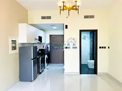 ! Cozy Studio Apt ! Big Layout ! High Floor !fitted Kitchen ! Balcony ! Open View