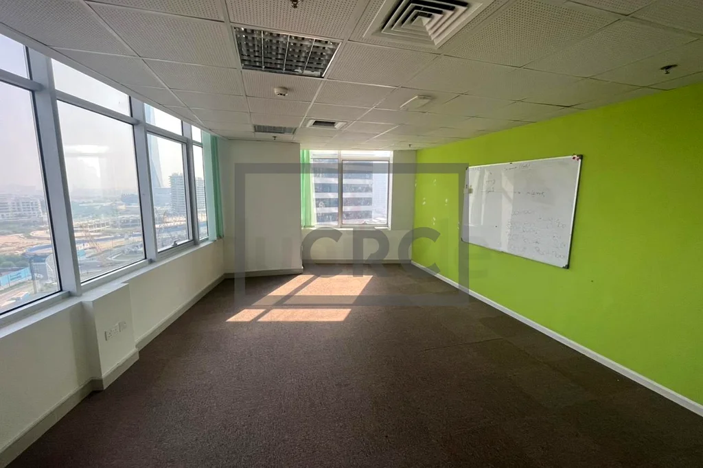 Vacant Office | Fully Fitted | 3 Partitions