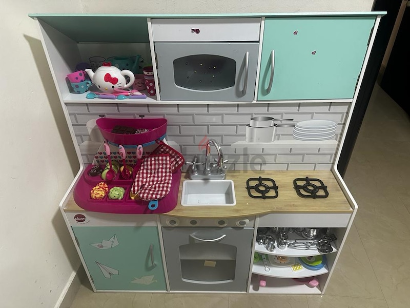 Plum 2 in 1 deals kitchen dollhouse