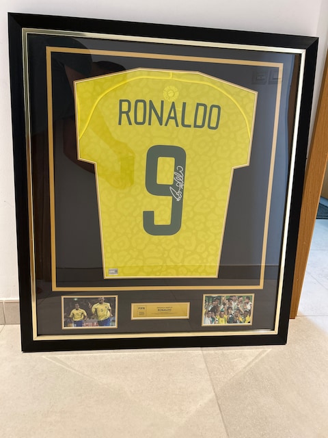 Lot 23 - Brazil Signed Shirt signed by Ronaldo