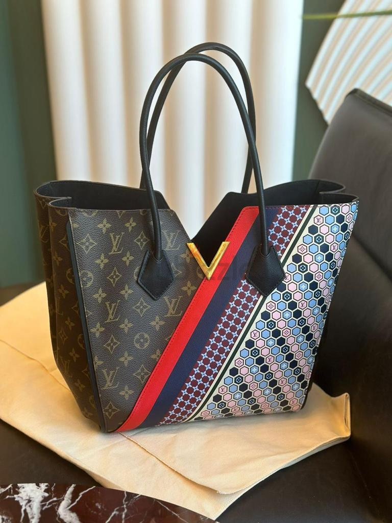 Louis Vuitton, Bags, Authentic Louis Vuitton Limited Edition Kimono