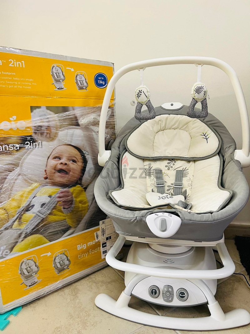 2 in 1 outlet swing and bouncer