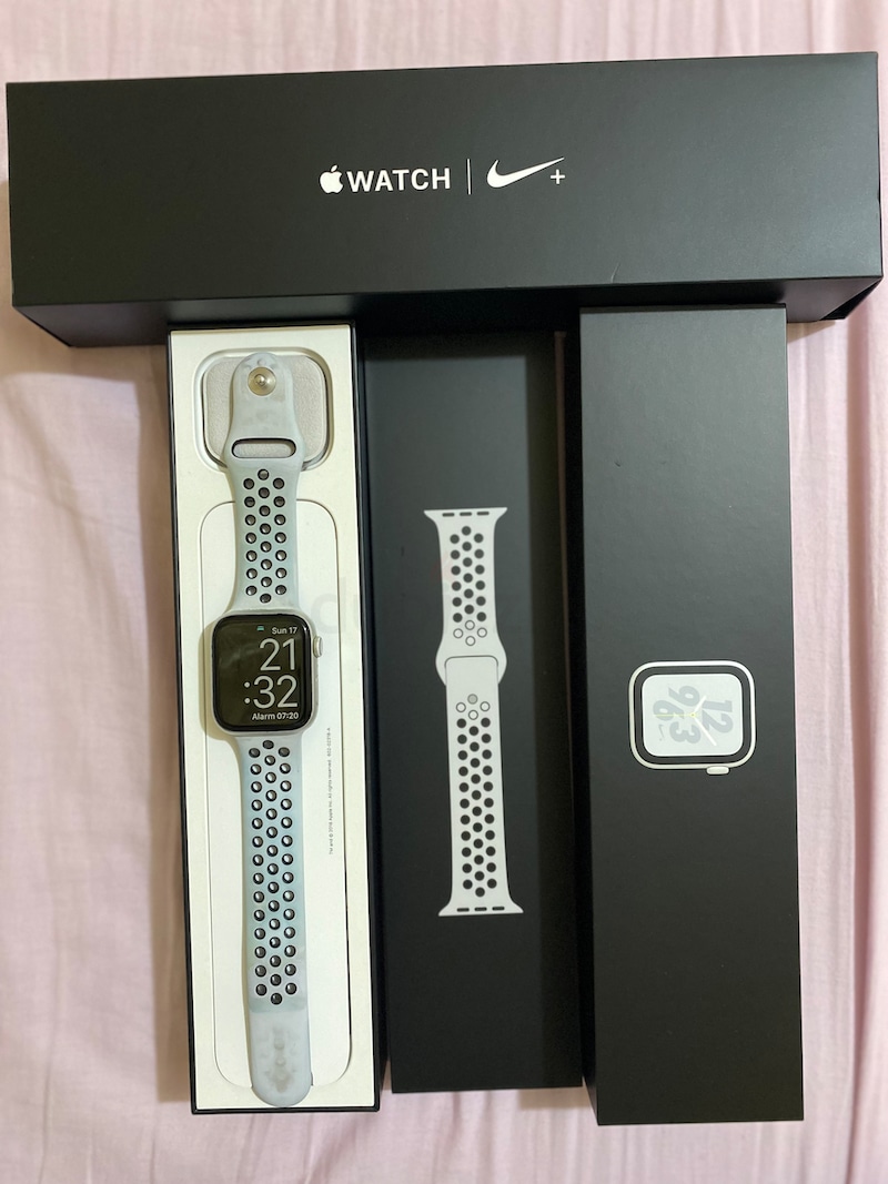 Apple watch series outlet 4 38mm nike