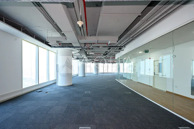 Cat A Finish | Office | Low Floor | Bay Gate