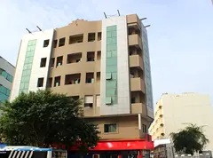 Stunning And Spacious Studio Near Union Metro In Muraqqabat.