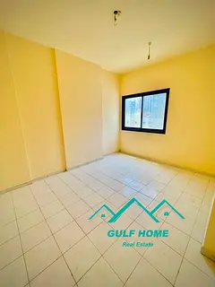 Big Offer \\ Lavish\\ 2 Bhk \\appartment\\family Building\\free Parking\\ Just In 18k