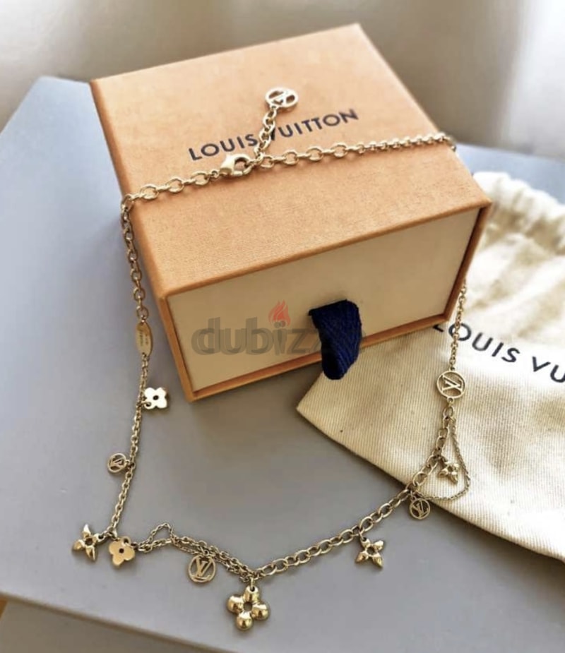 Louis Vuitton Gold Tone Blooming Supple Necklace Louis Vuitton