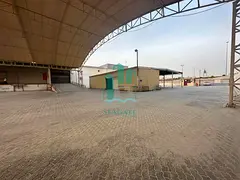 Independent Warehouse With Open Yard