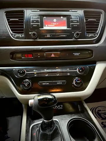 2016 KIA SEDONA — фото 11