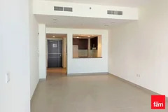 Canal View, Near Metro, Maid Room, Family Friendly