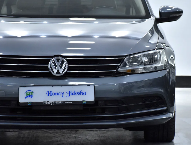 BIG TIME OFFER FOR 3 DAYS! CASH ONLY! Volkswagen Jetta ( 2018 Model ) in Grey Color GCC Specs63170384932226113