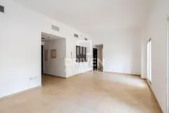 Well-maintained And Huge Unit W/ Terrace