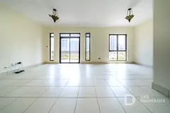 Special Layout | Downtown | Vacant