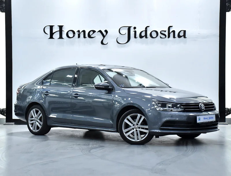 BIG TIME OFFER FOR 3 DAYS! CASH ONLY! Volkswagen Jetta ( 2018 Model ) in Grey Color GCC Specs63170384932226112