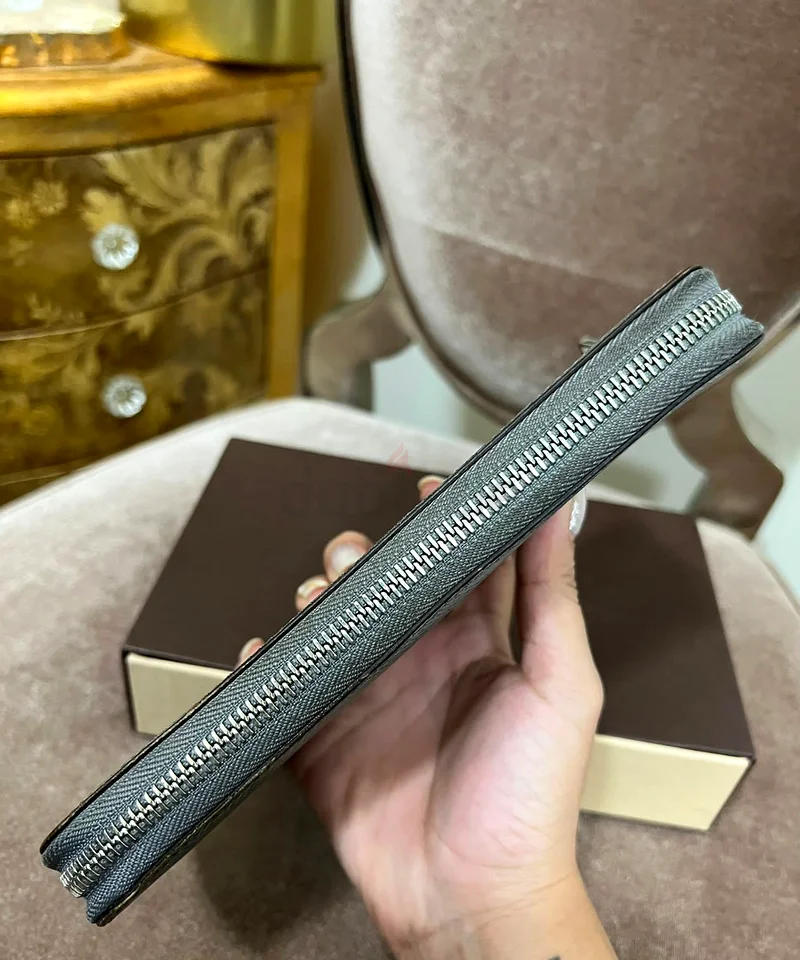 محفظة لويس فويتون زيبّي63241666933379110