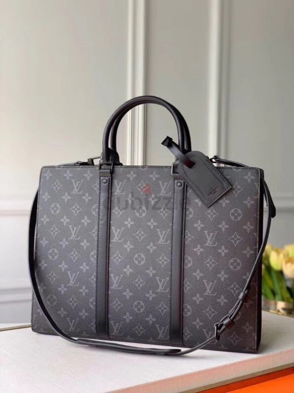 LOUIS VUITTON Sac Plat Horizontal Zippe Monogram Eclipse Shoulder Bag