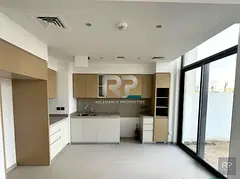 Spacious 3br| Ready To Move In |single Row