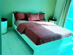 Spacious Layout | Closed Kitchen | Vacant