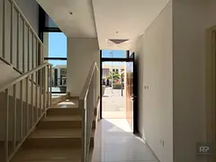 Amazing 3 Beds | Vacant | Big Layout