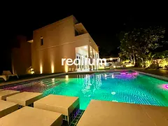 5br + Study I Upgraded I Huge Garden I Single Row | Great Location