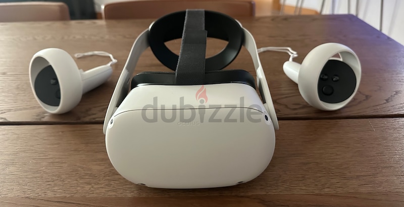 Oculus Quest 2 VR Headset 128 GB + Carrying Case