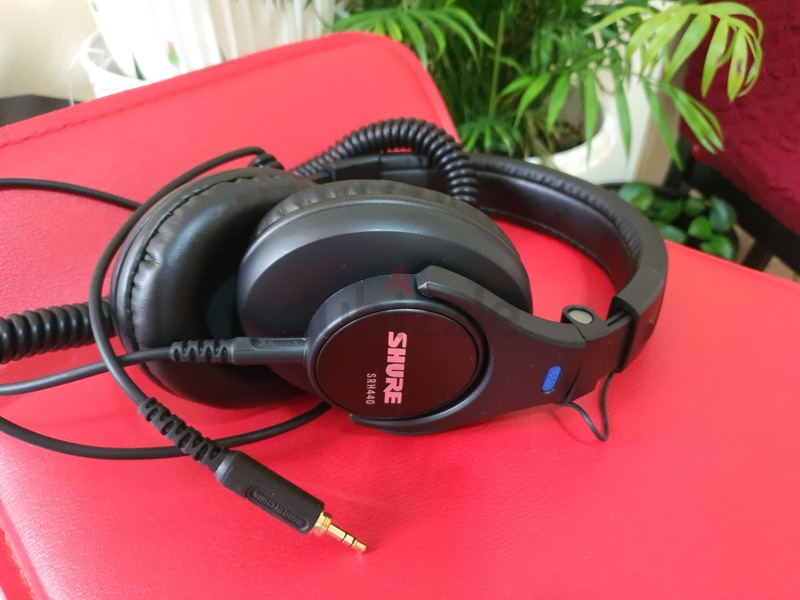 Shure SRH440 Professional Studio Headphone dubizzle