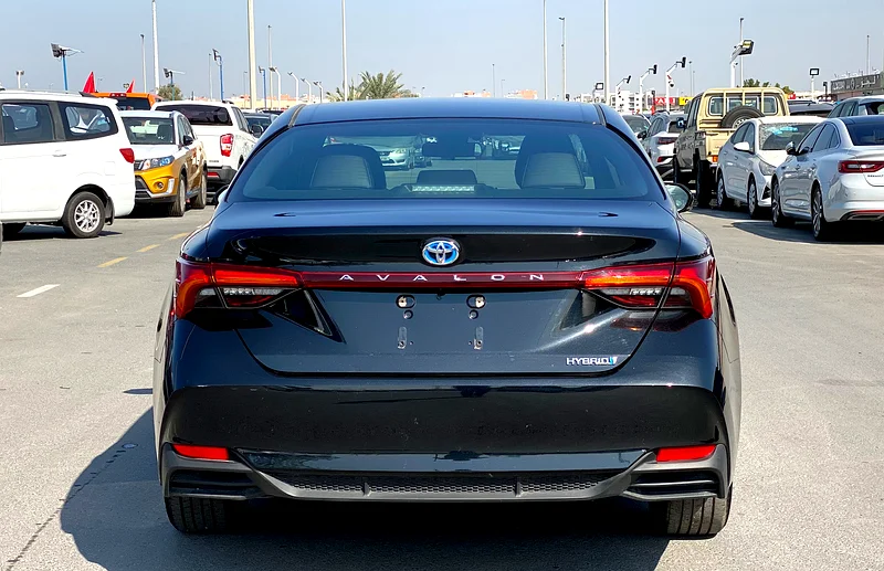 Toyota Avalon  Hybrid 202163165691236098113