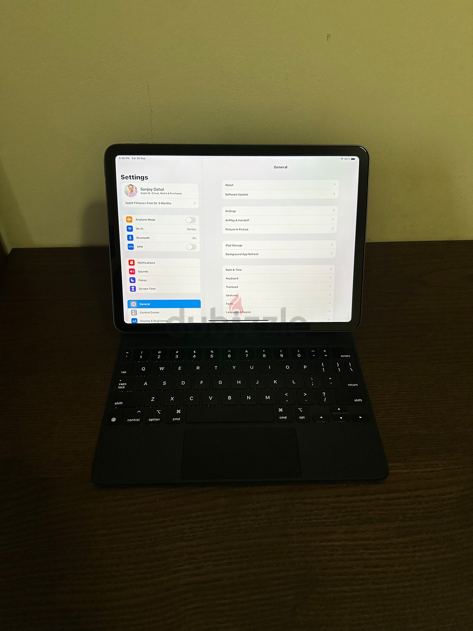 ipad pro keyboard with trackpad
