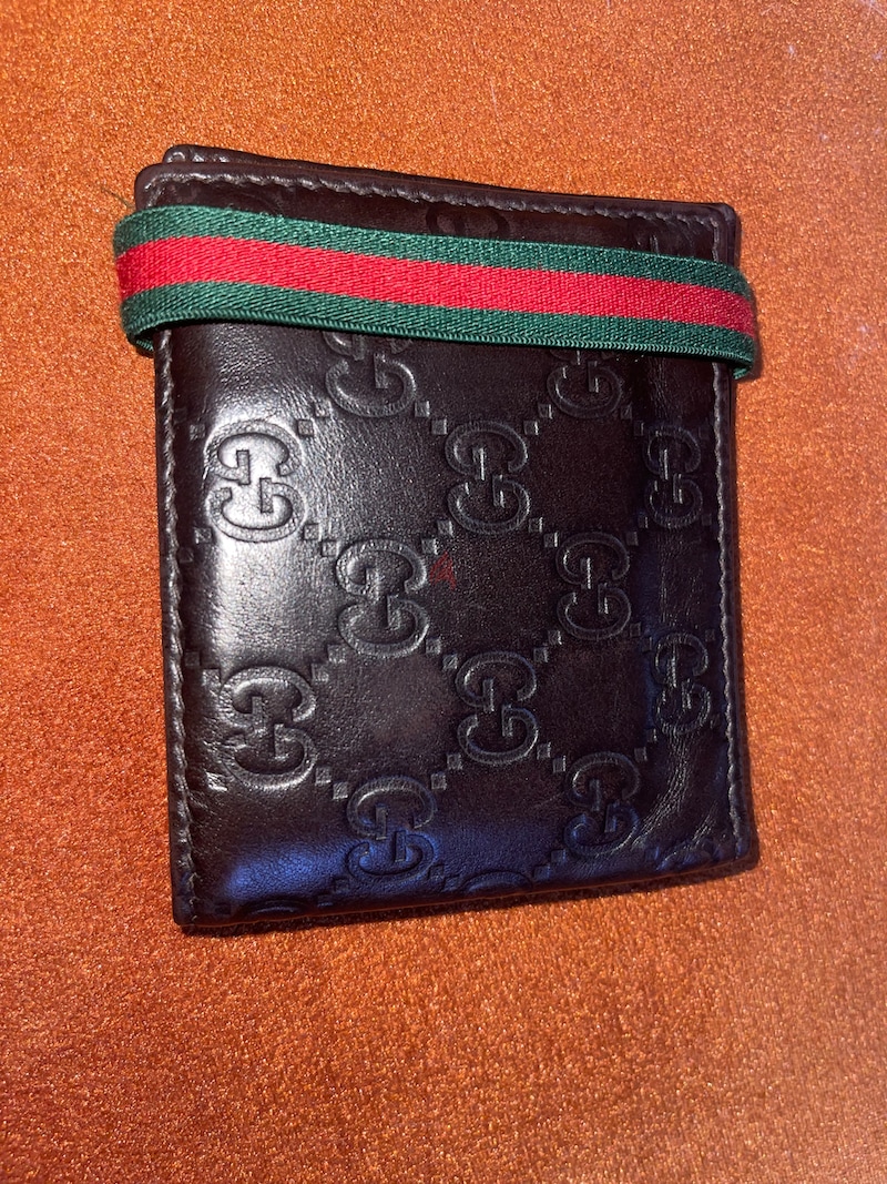 Gucci Kingsnake print GG Supreme cardholder｜TikTok Search