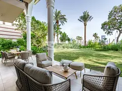 Ultra Luxury Villa | Lagoon Direct Access | Newly Upgraded