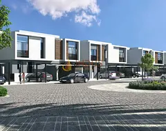 Middle Unit | Near To Pool And Park |2br Townhouse